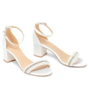 Low heel wedding